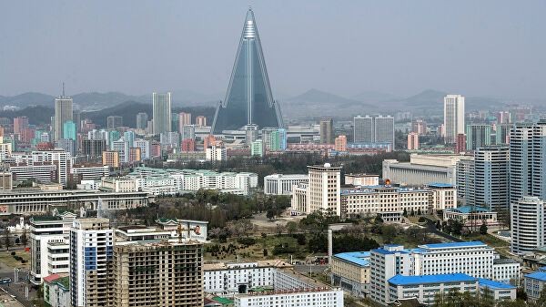 БНСУ-ын нисэх хүчний болон тэнгисийн цэргийн хамтарсан сургуулийг зэмлэн буруушаажээ.