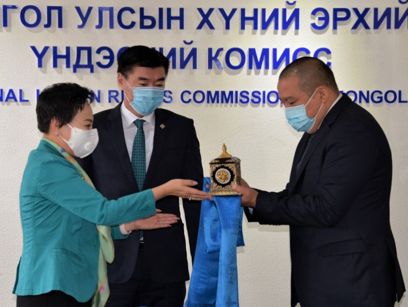 С.Бямбацогт: Онцгой нөхцөл байдлын үед хүний эрхийг хамгаалахад комиссын гишүүд санаачилгатай ажиллах ёстой
