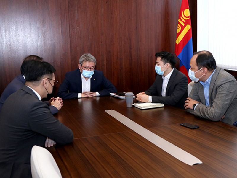 “Ковид-19”-ийн хүнд үед уул уурхайн салбар иргэдийн амьжиргаанд бодит дэмжлэг үзүүллээ