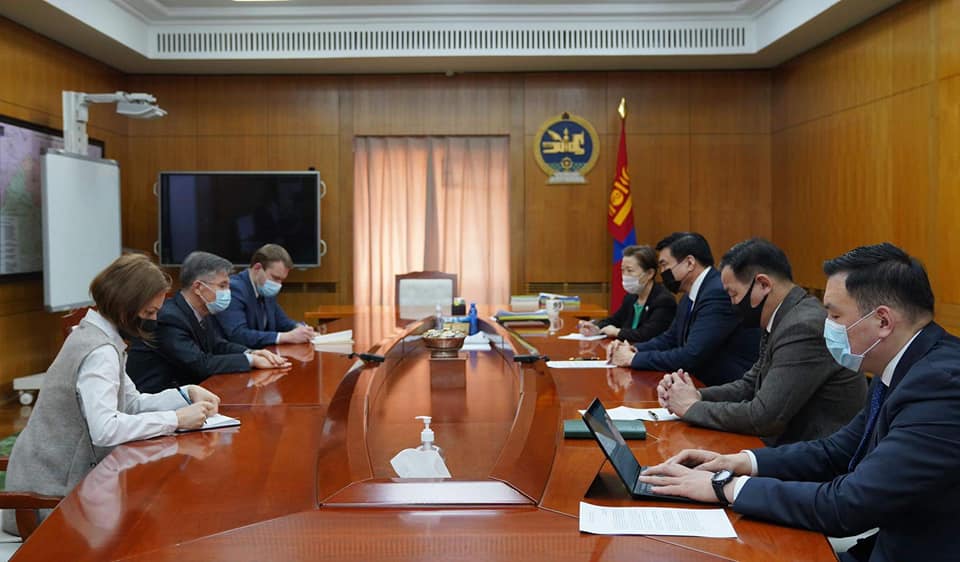 ОХУ-аас “Спутник-V” вакцины 1 сая тун нийлүүлэх асуудлыг хэлэлцлээ