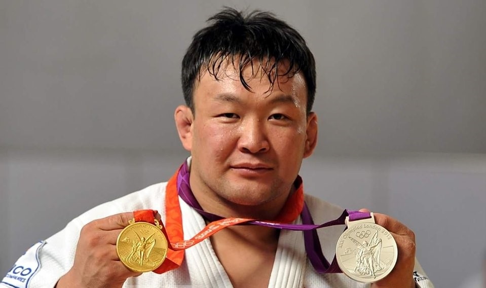 Н.Түвшинбаярыг хилээр гарахыг хязгаарлаж, суллалаа