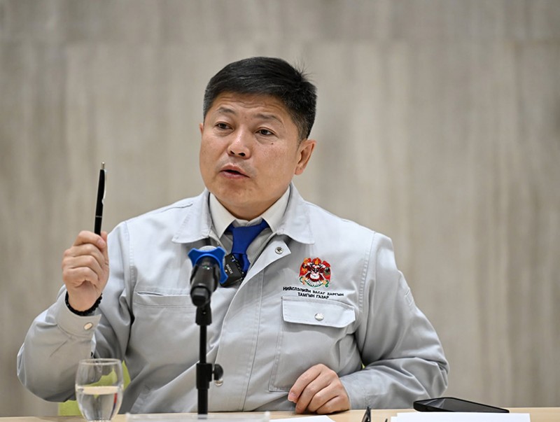 Х.Нямбаатар: 100-4200 кВт-ын зуухтай ӨЭМТ, хорооны байруудыг ирэх жил хийн болон цахилгаан халаагуурт шилжүүлнэ