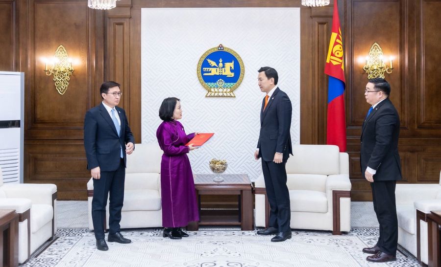 Санхүүгийн хоршооны тухай хуулийн шинэчилсэн найруулгын төслийг өргөн мэдүүлэв