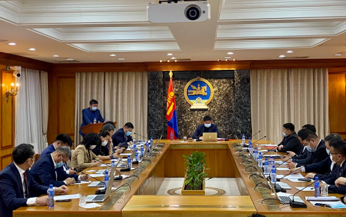 Эрүүл мэндийн салбарын цалин, урамшуулалд анхаарах чиглэл өглөө