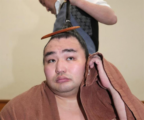 Ёкозүна Какүрюү энэ сарын 8-нд башёд барилдахгүй болжээ