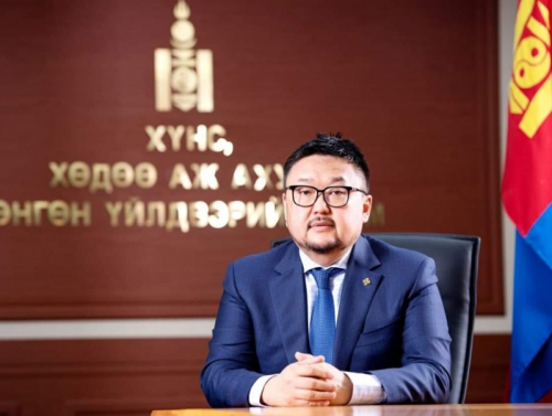 ХХААХҮ-ийн сайд З.Мэндсайхан мэндчилгээ дэвшүүллээ.