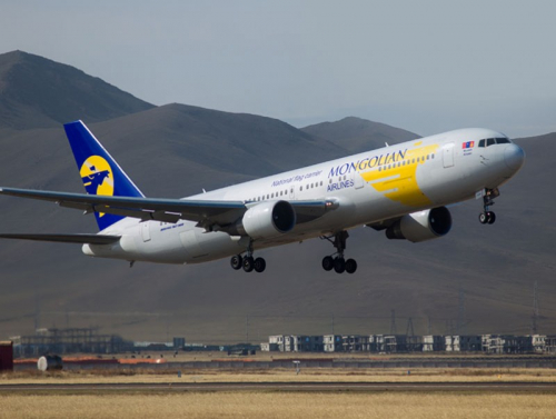 Япон улсаас 156 иргэн эх орондоо ирнэ