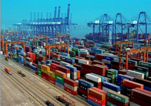 Тяньжин боомтоос импортын чингэлгийн дөрвөн галт тэргийг Замын-Үүдэд хүлээн авлаа