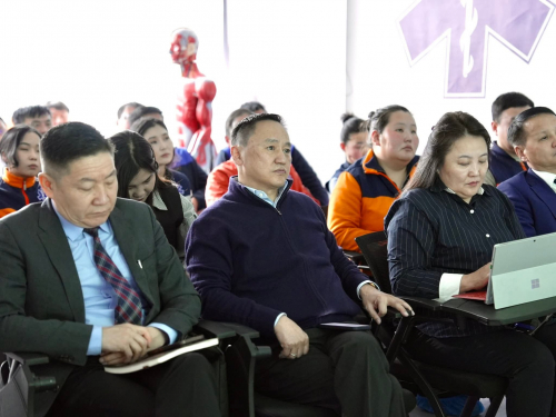 Сайд Ж.Чинбүрэн: Нийслэлийн түргэн тусламжийн төвд ажиллав