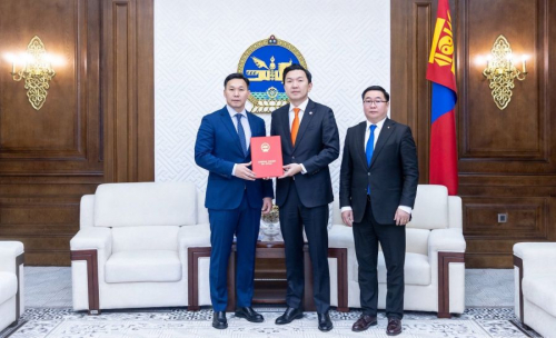 Сургуулийн орчны эрүүл мэнд, аюулгүй байдлын тухай хуулийн төслийг өргөн мэдүүллээ